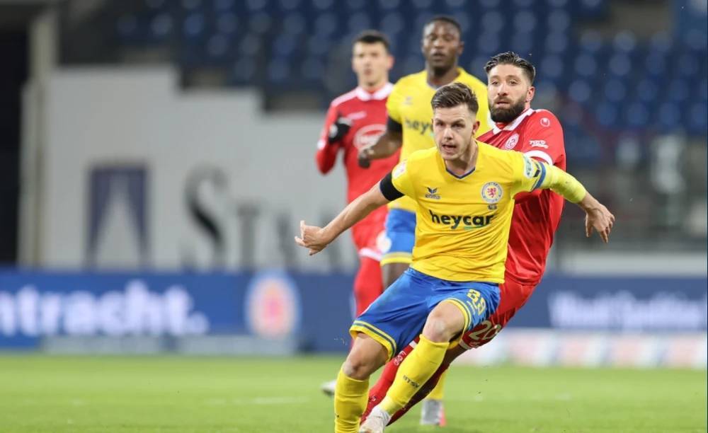 山东在对抗 山东在对抗